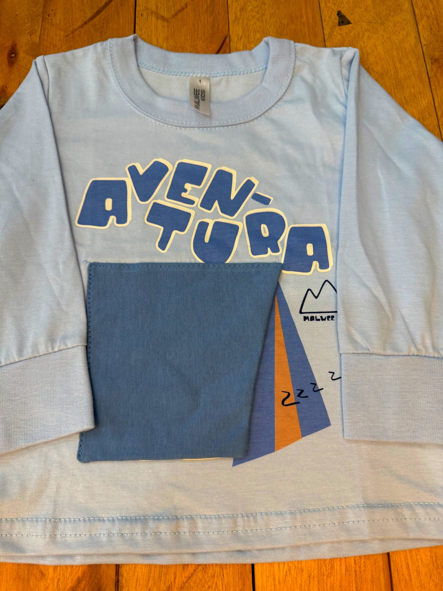 Pijama Infantil Menino Aventura com Aplique Interativo Azul
