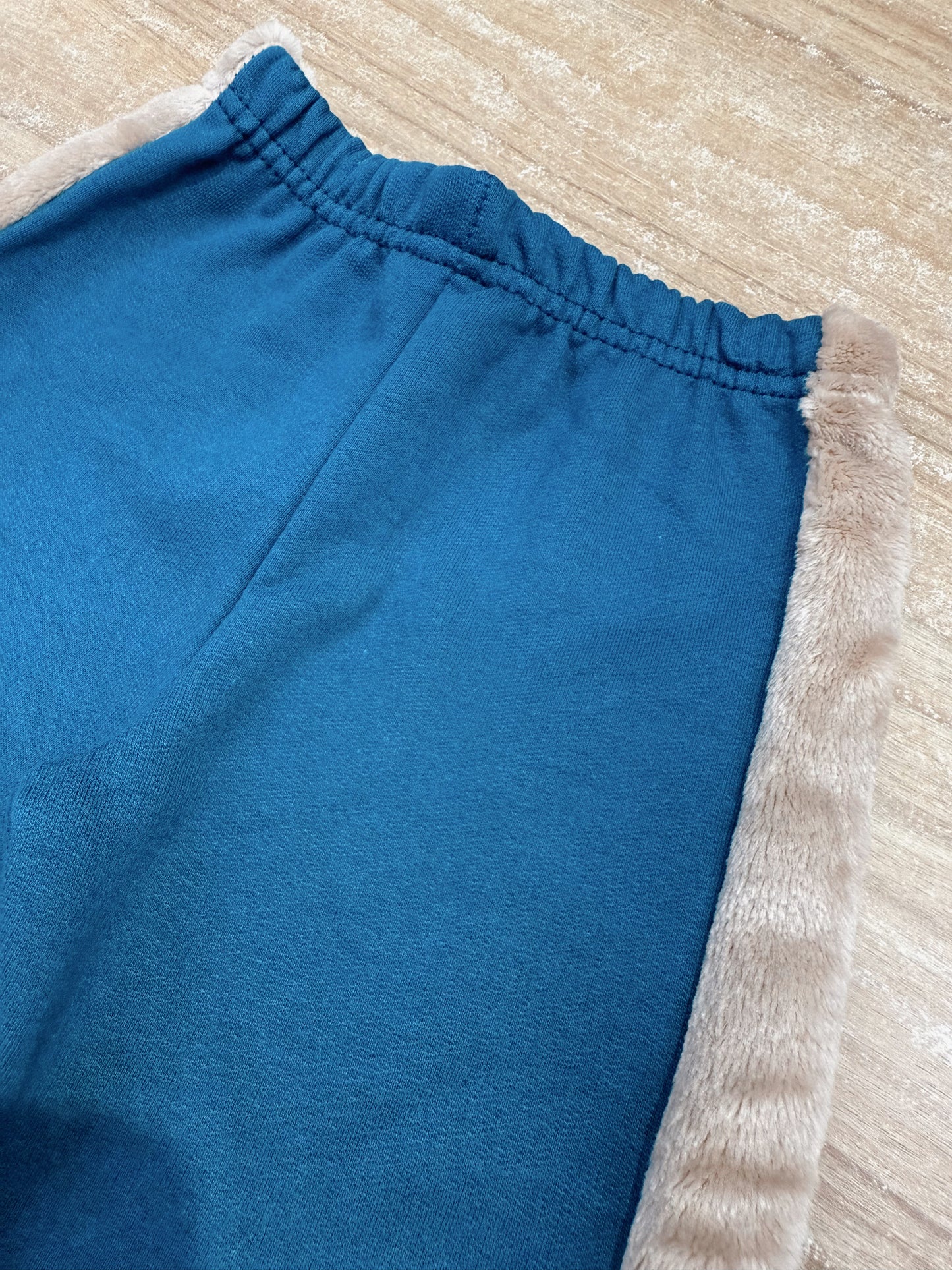 Conjunto Infantil Menino Blusão Com Bordado Em Pelúcia
