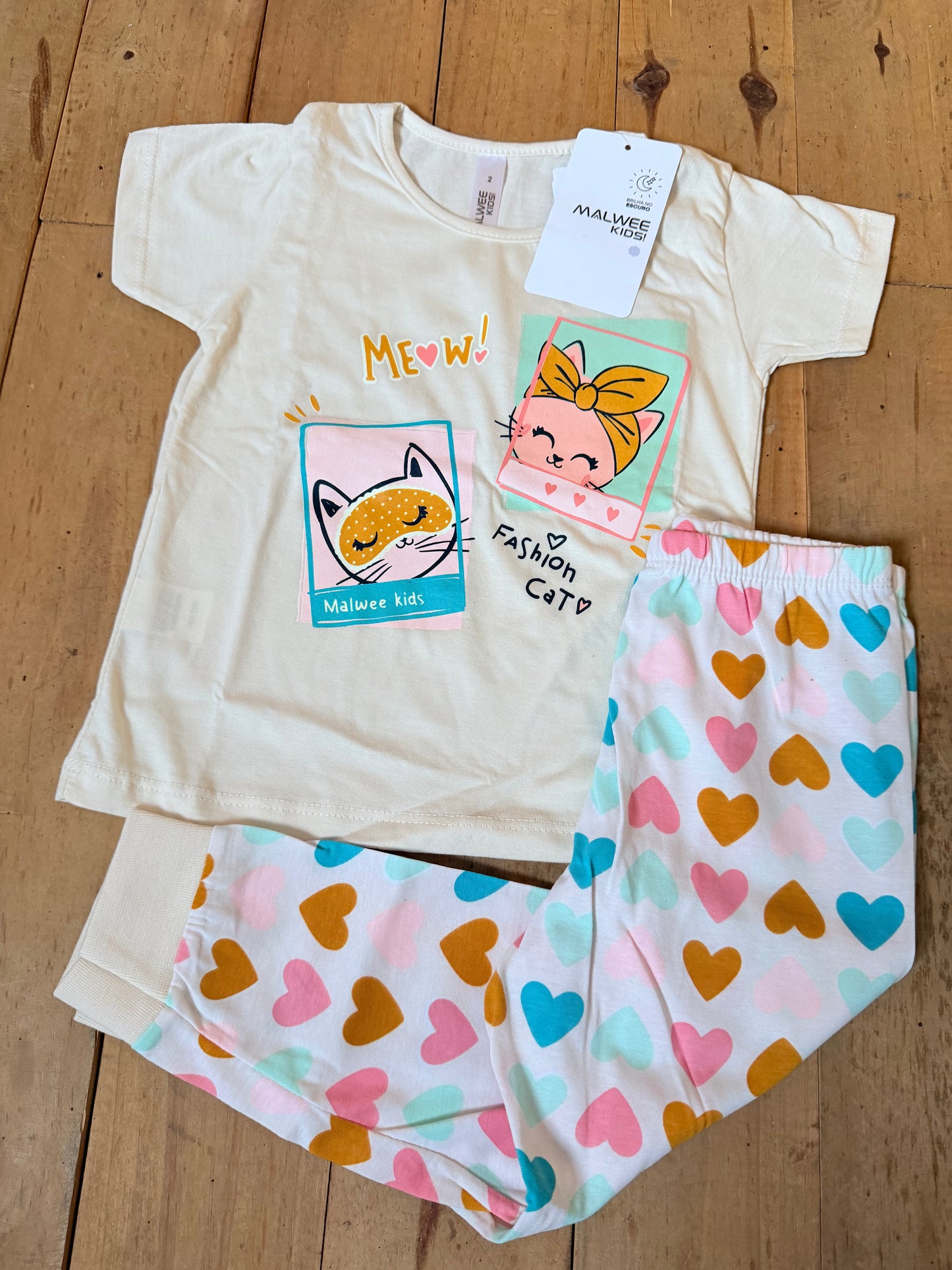 Pijama Estampa Brilha no Escuro - Gato Meow